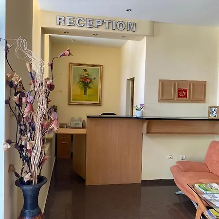 فندق Hotel Apart 2*