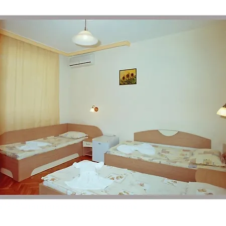 فندق Hotel Apart بوموري