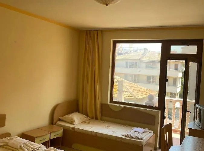 семеен апарт 2* Поморие