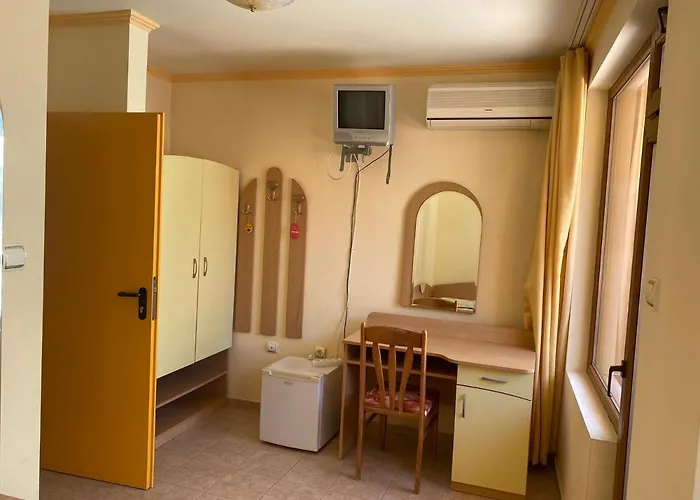 семеен апарт 2* Поморие